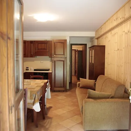 Baite Palumbosila * Cotronei