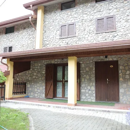 Baite Palumbosila Apartamento Cotronei