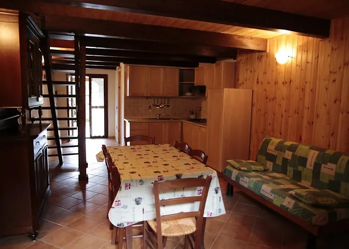 Baite Palumbosila * Cotronei